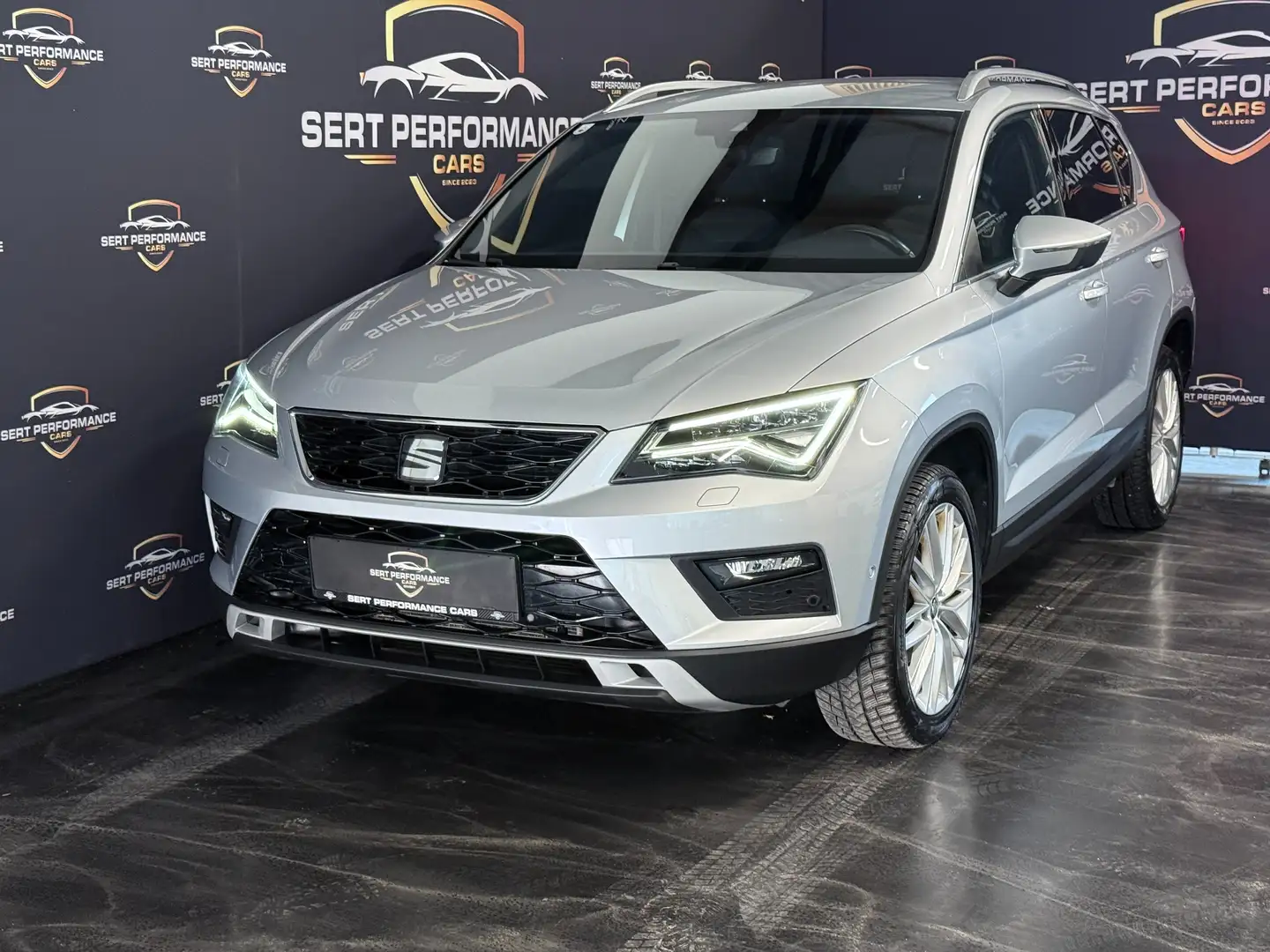 SEAT Ateca Xcellence Grau - 2