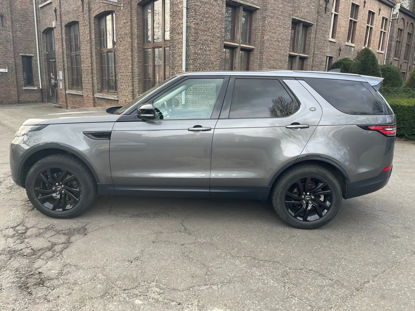 Land Rover Discovery 2.0 Si4 S (EU6d-TEMP) Gris - 1