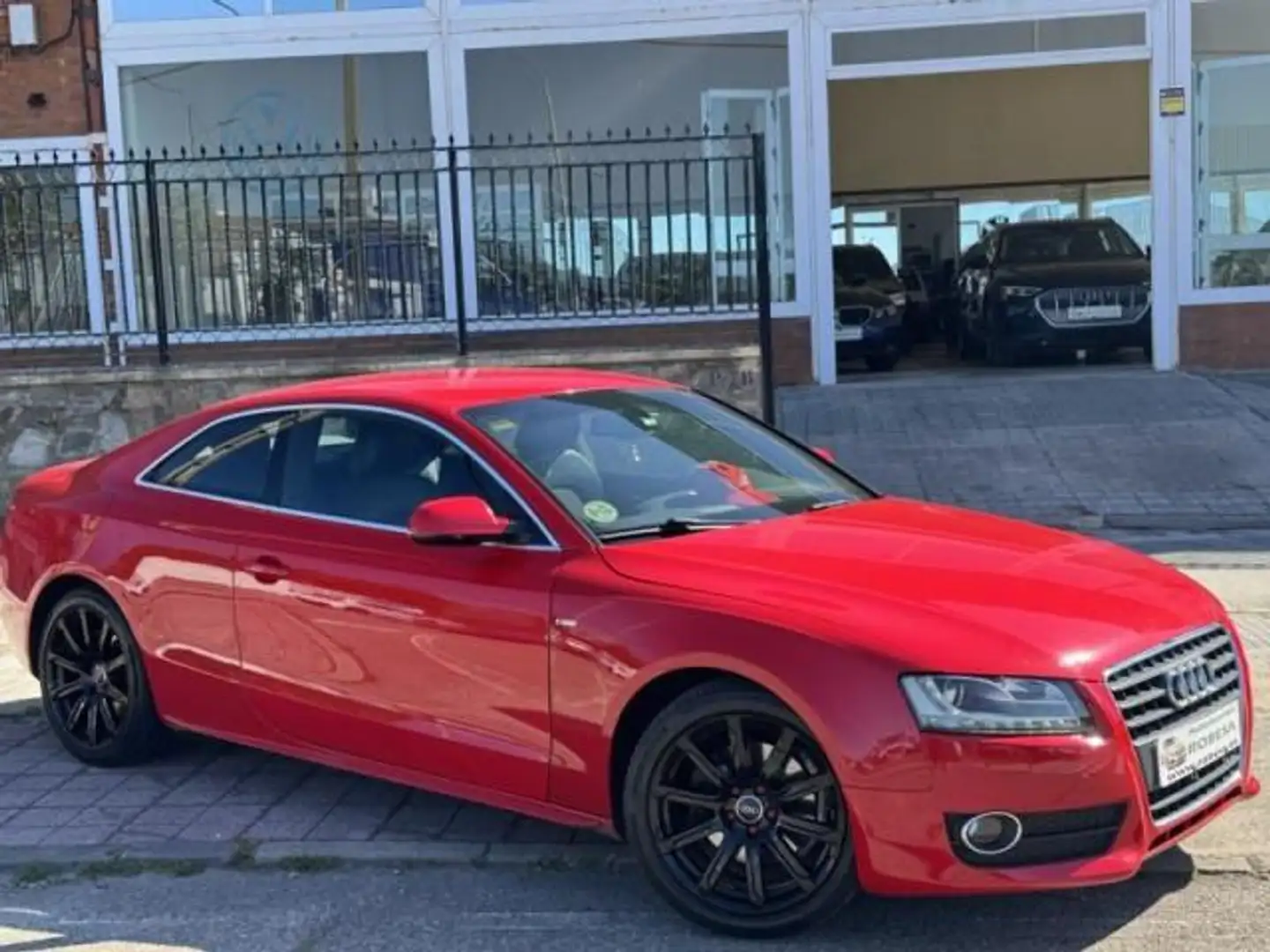 Audi A5 Coupé 2.0TDI Rojo - 1