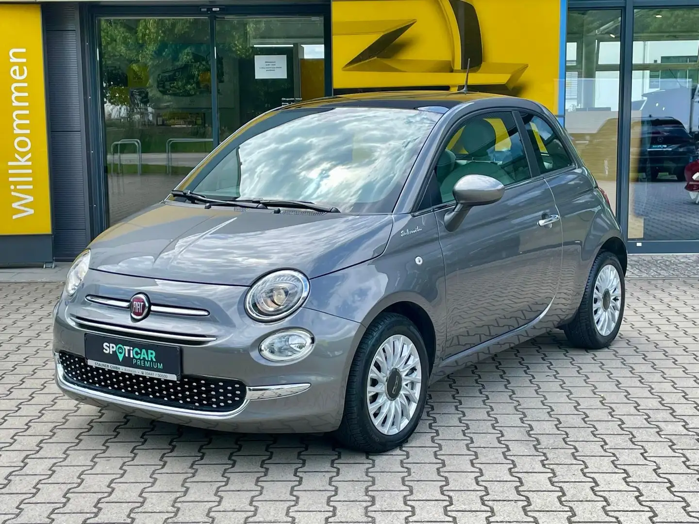 Fiat 500 Dolcevita *CARPLAY*KLIMAAUTO.*PDC*PANORAMA*ALU* Grau - 2