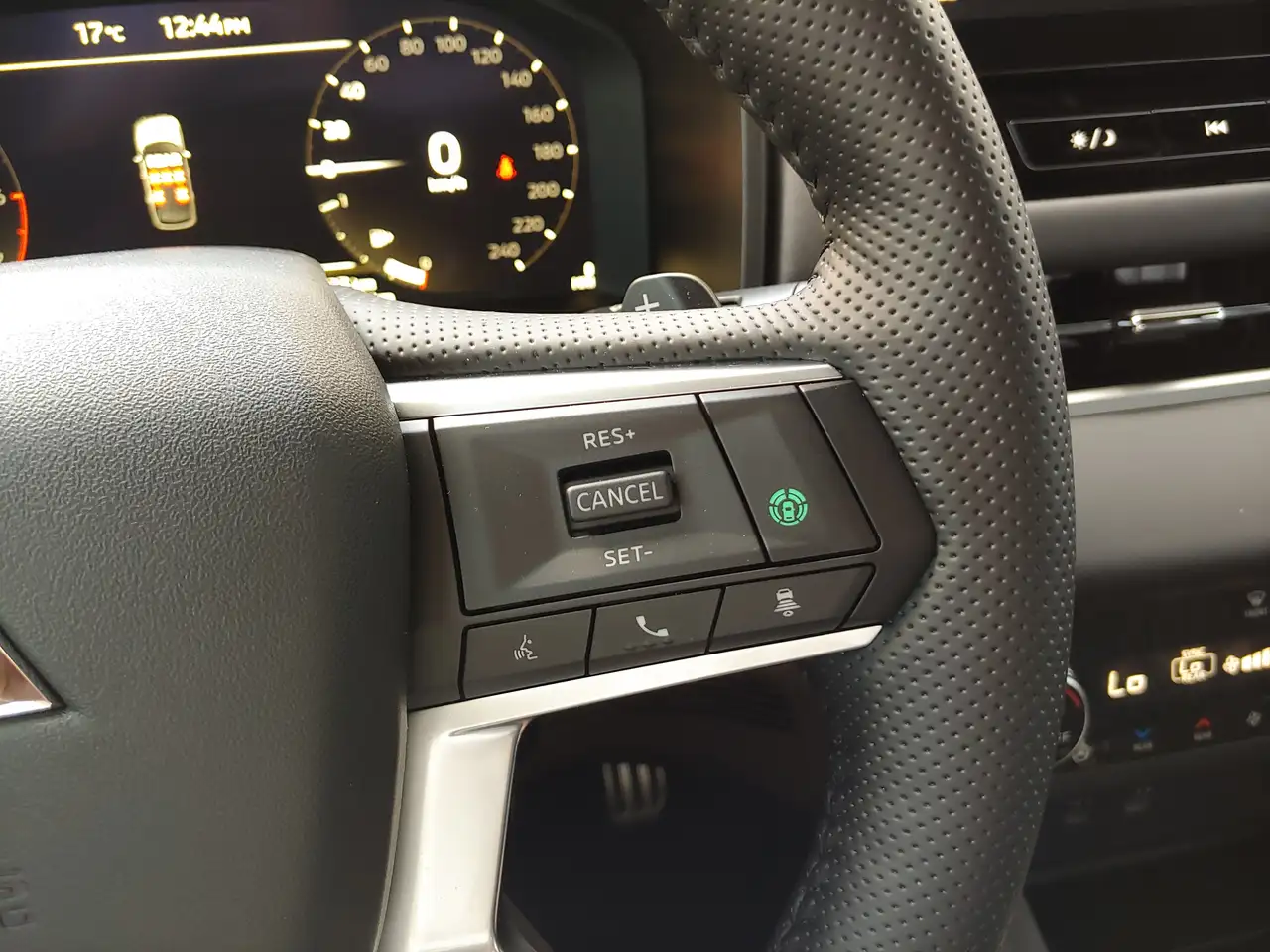 Mitsubishi Outlander снимка Mitsubishi Outlander