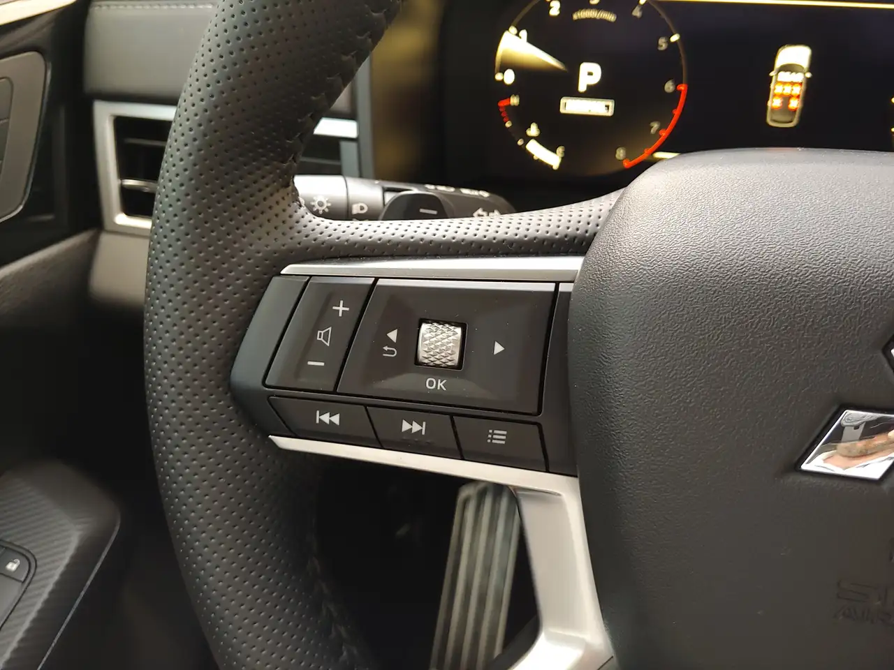 Mitsubishi Outlander снимка Mitsubishi Outlander