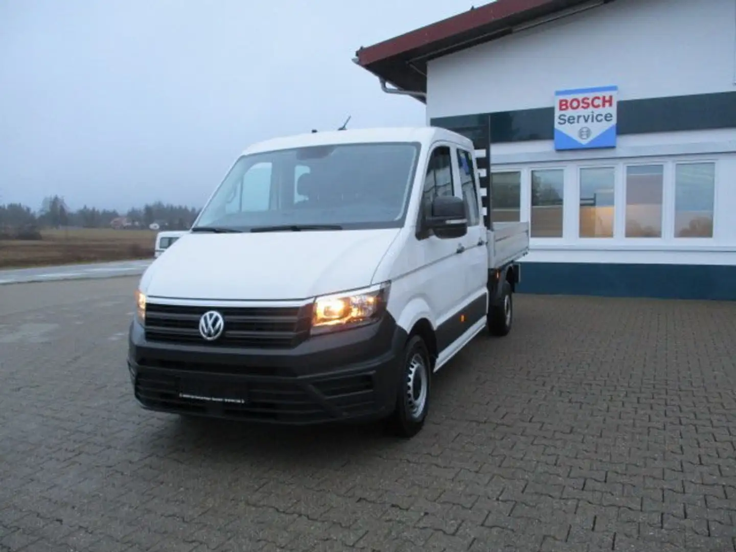 Volkswagen Crafter Pritsche 35 DOKA mittellang FWD Blanc - 1