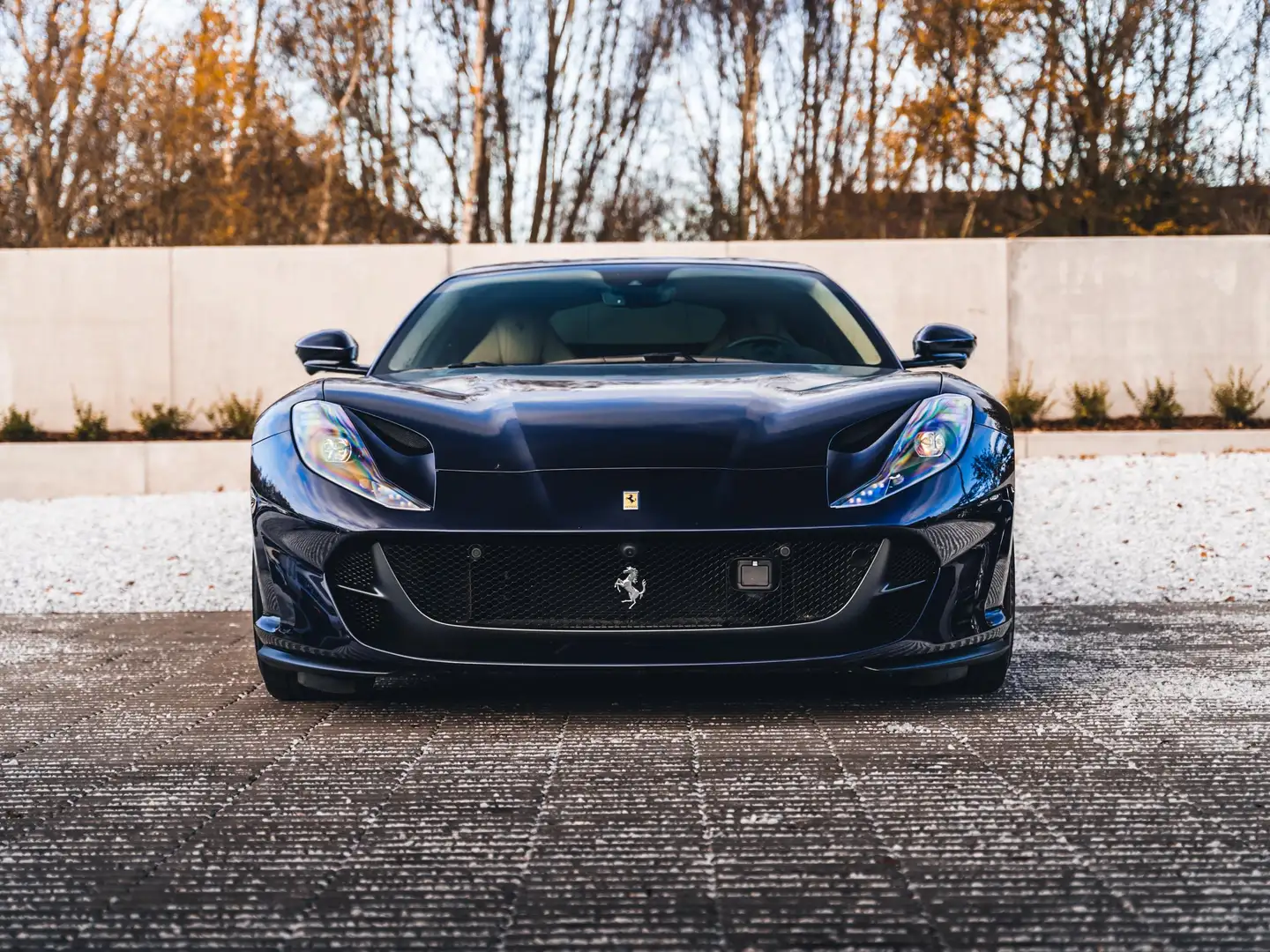 Ferrari 812 Superfast / Blu America / Lift / P. Display Blauw - 2