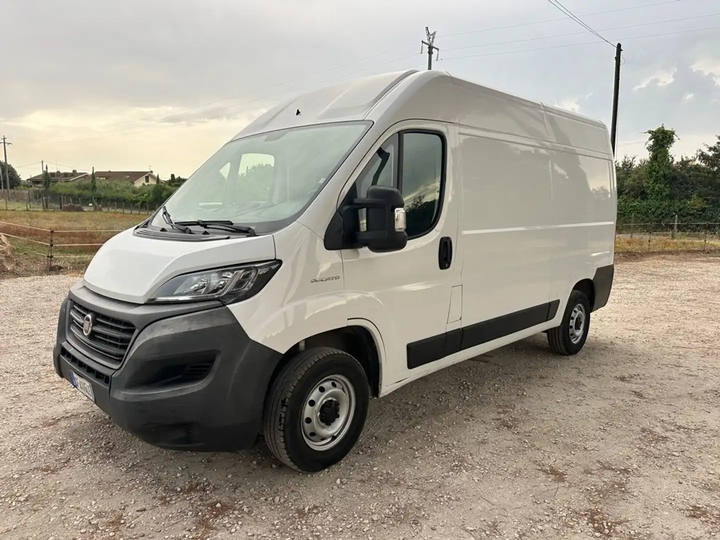 Fiat Ducato 33 2.2 Mjt 140CV Furgone Blanc - 1