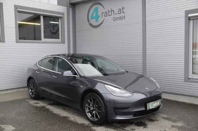 Tesla Model 3 Standard Range RWD Plus 57,5kWh AHK / NETTO: 15...