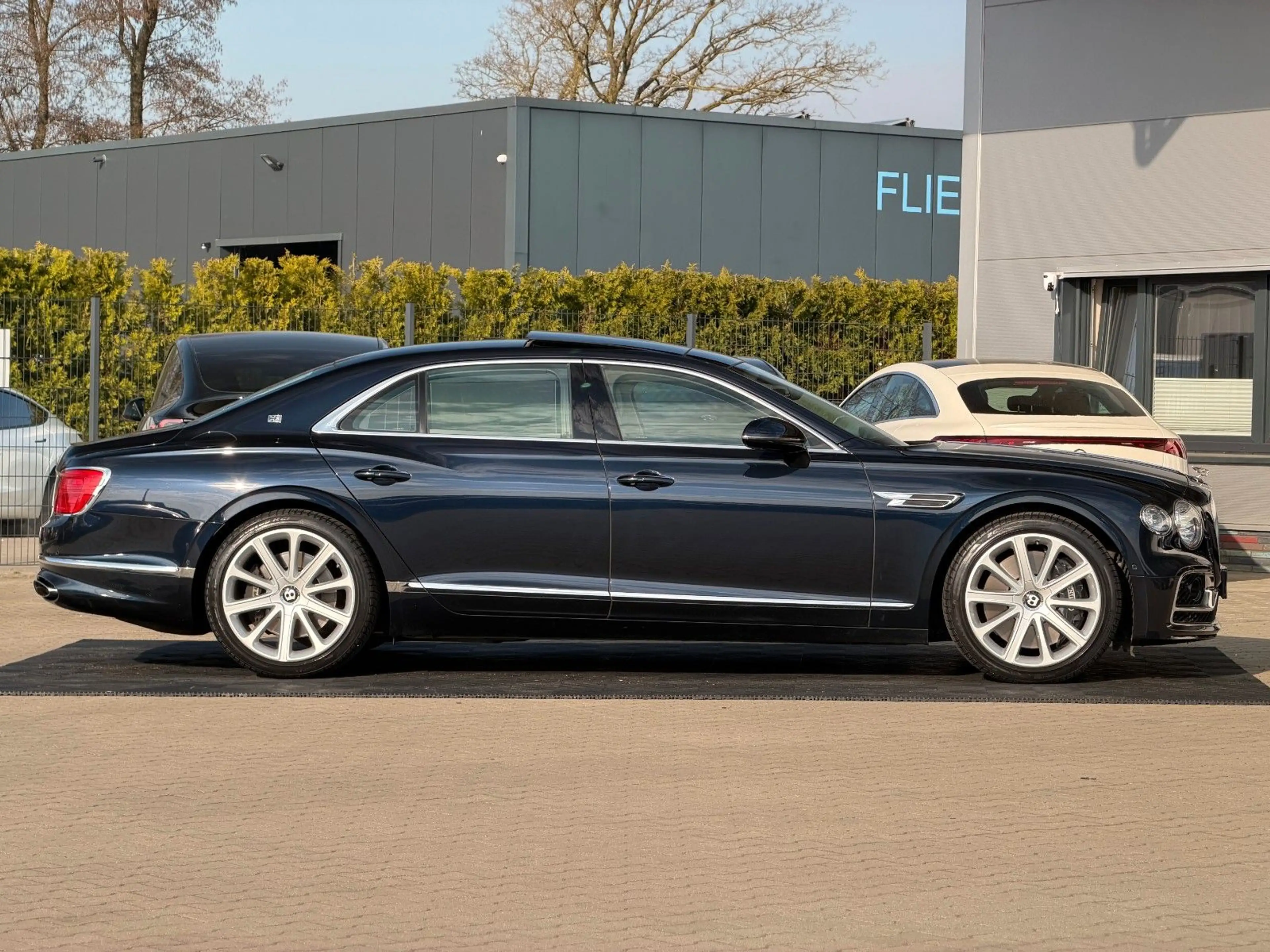 Bentley Flying Spur FLYING SPUR W12 | FIRST EDITION | MASSAGE | FULL — photo 13