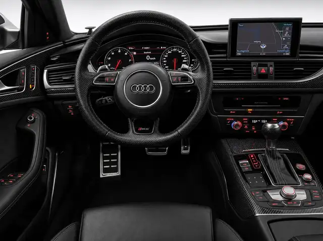 Audi RS6 view 2