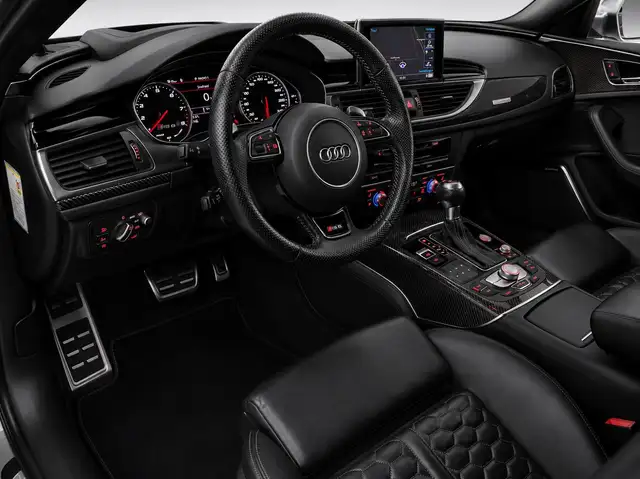 Audi RS6 view 27