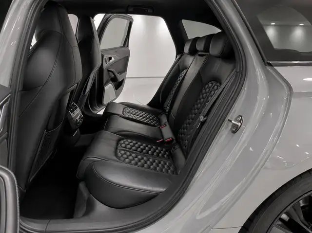 Audi RS6 view 5