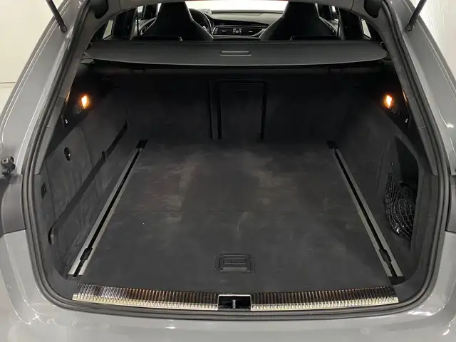 Audi RS6 view 6