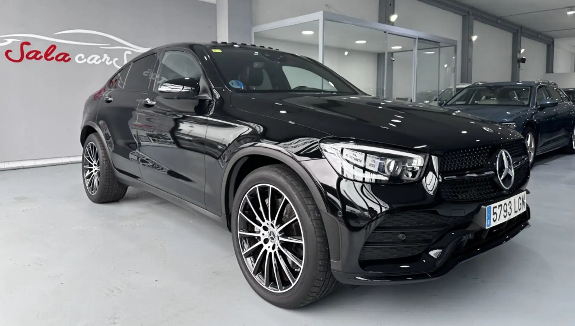 Mercedes-Benz GLC 300 Coupé 4Matic 9G-Tronic Zwart - 2