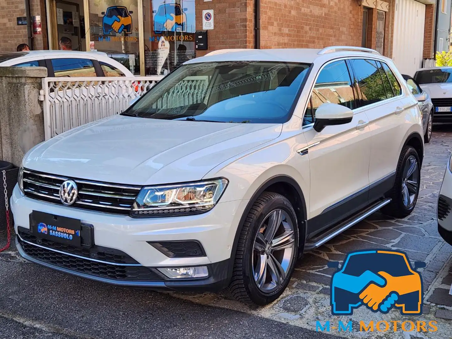Volkswagen Tiguan 2.0 TDI SCR 4MOTION Executive BlueMotion Technolog Blanc - 1
