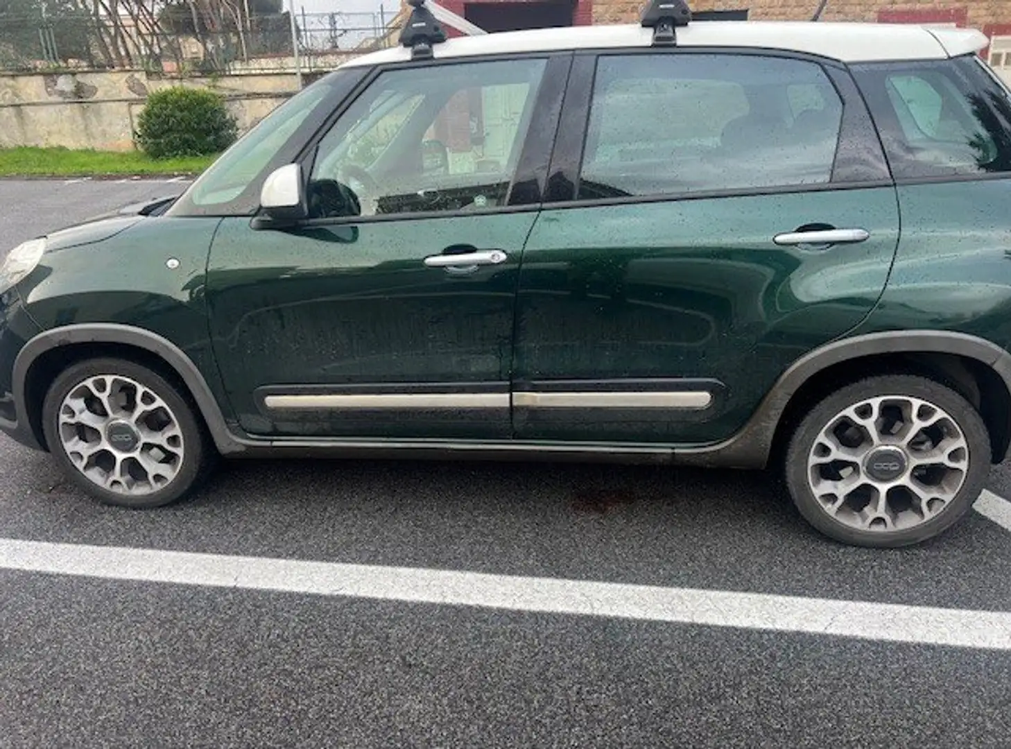 Fiat 500L 500L+2012+1.6+mjt+Trekking+120cv+E6 Zelená - 2