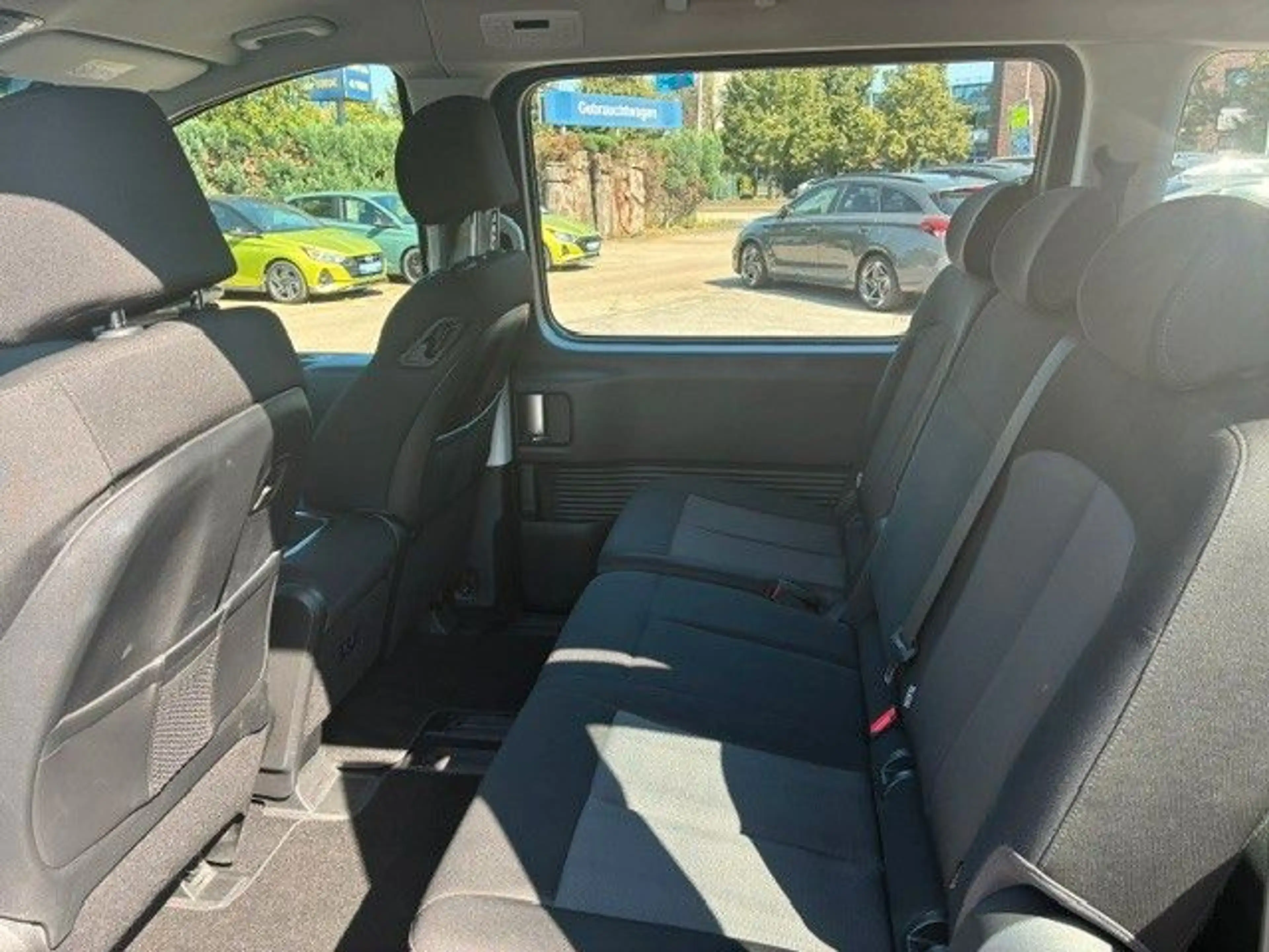 Hyundai STARIA 2.2 CRDi Trend 9-Sitzer Automatik 2WD — photo 10