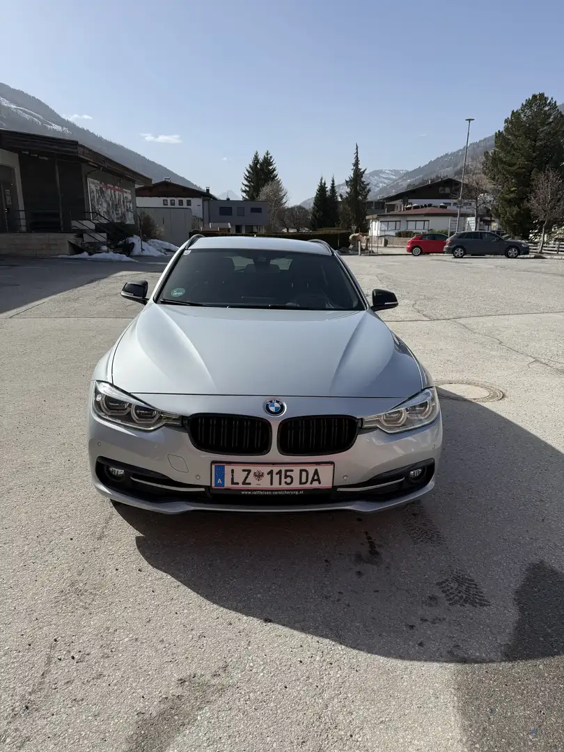 BMW 318 318d Touring Sport Line Aut. *Head-Up* - 2
