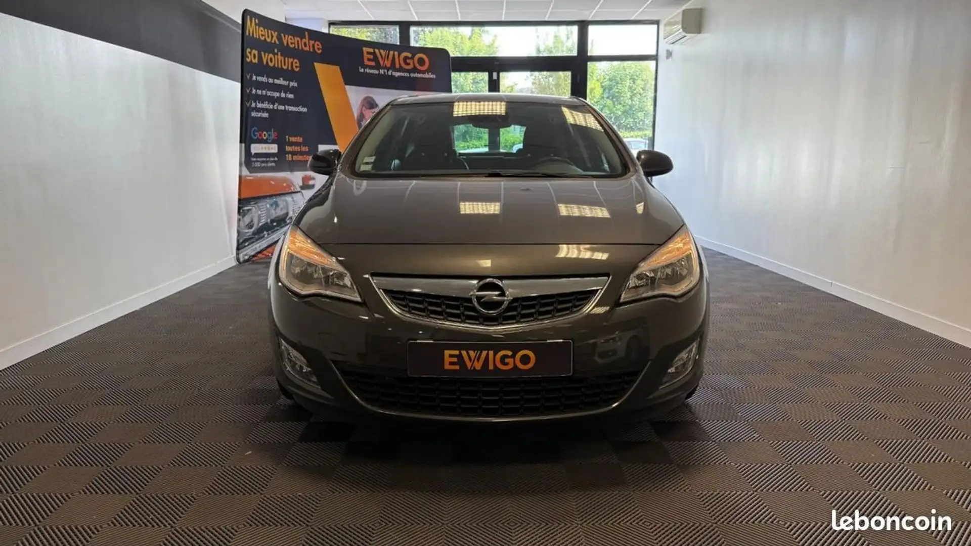 Opel Astra 1.7 CDTI 130 COSMO PACK START-STOP Gris - 2