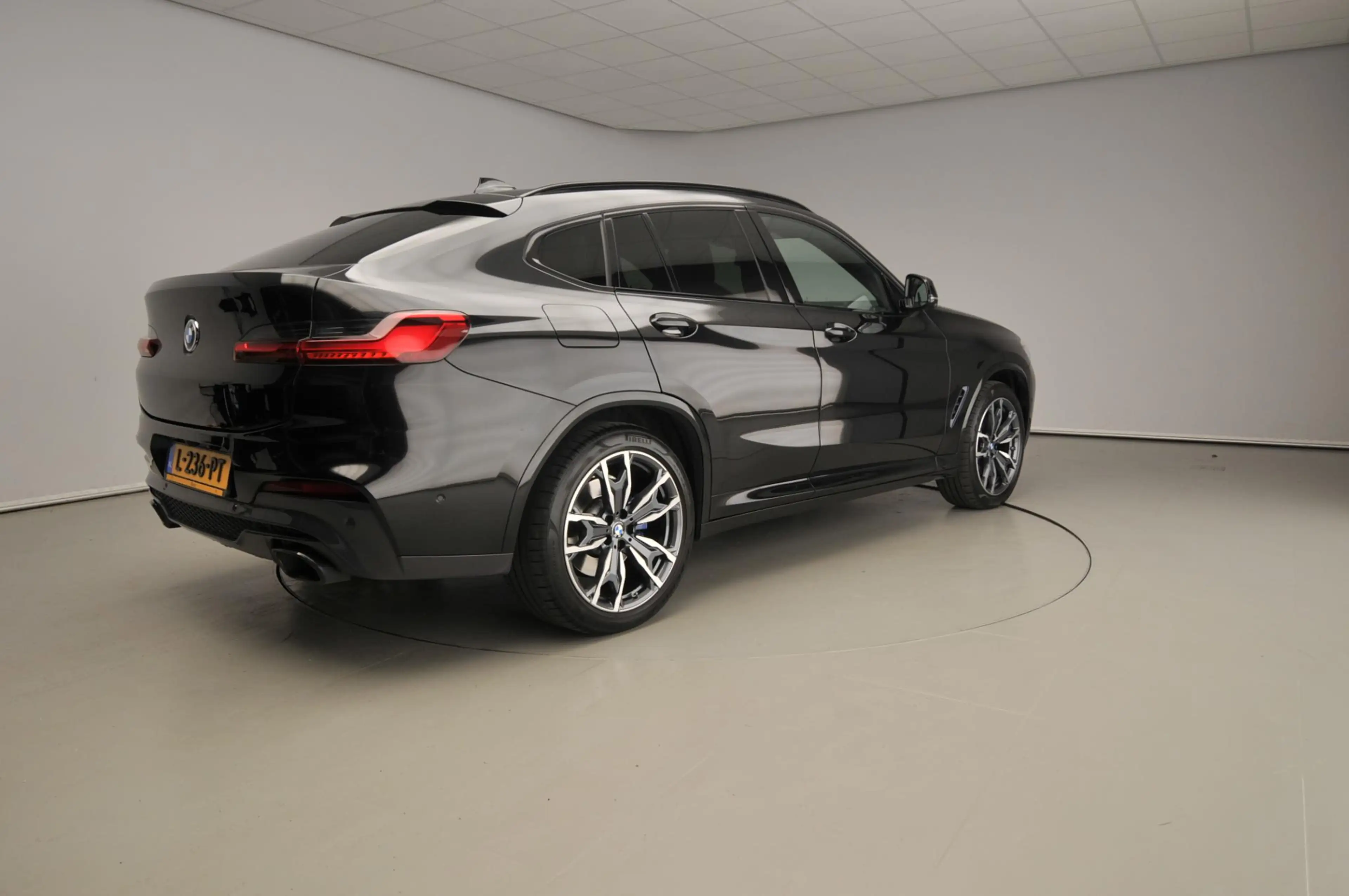 BMW X4 M40i | M-Sportpakket | LED | Leder | HUD | Trekhaa — photo 2