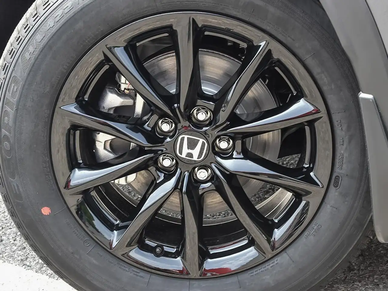 Honda CR-V photo Honda CR-V