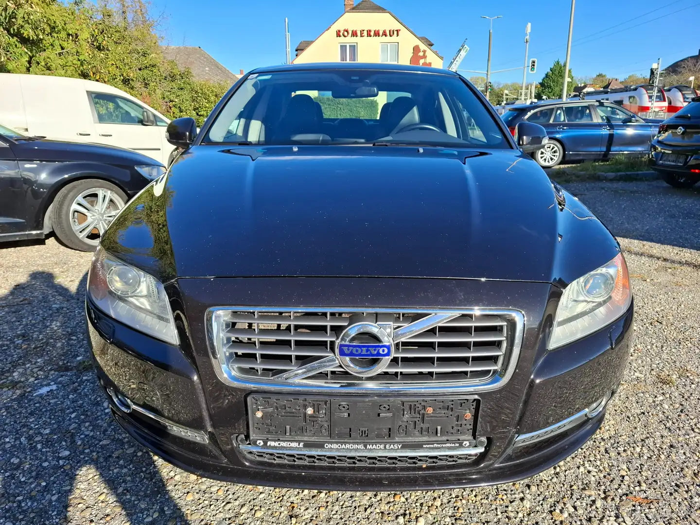 Volvo S80 D5 AWD Summum, Schiebedach, Leder Schwarz - 2
