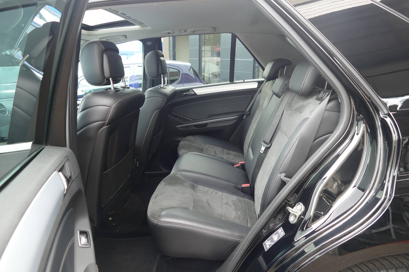 Mercedes-Benz ML 350 CDI Alcantara Schiebedach Navi 4 Matic HU/AU 0823 — photo 13