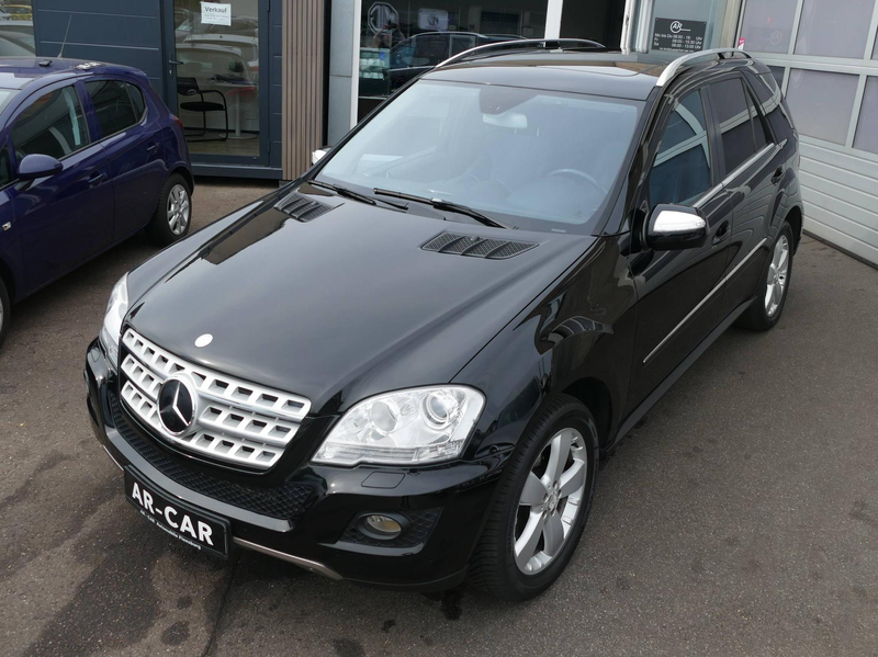 Mercedes-Benz ML 350 CDI Alcantara Schiebedach Navi 4 Matic HU/AU 0823 — photo 3