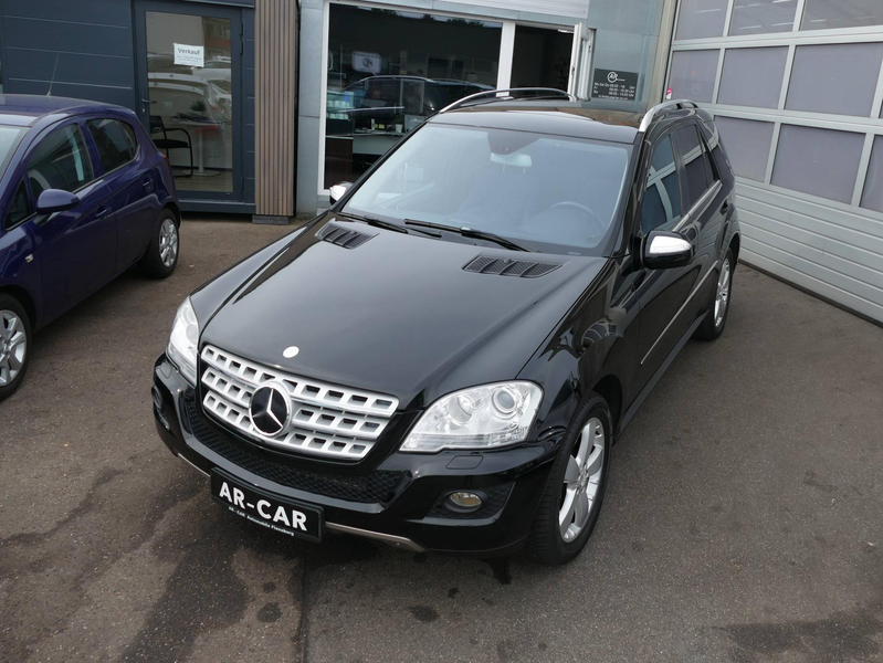 Mercedes-Benz ML 350 CDI Alcantara Schiebedach Navi 4 Matic HU/AU 0823 — photo 9