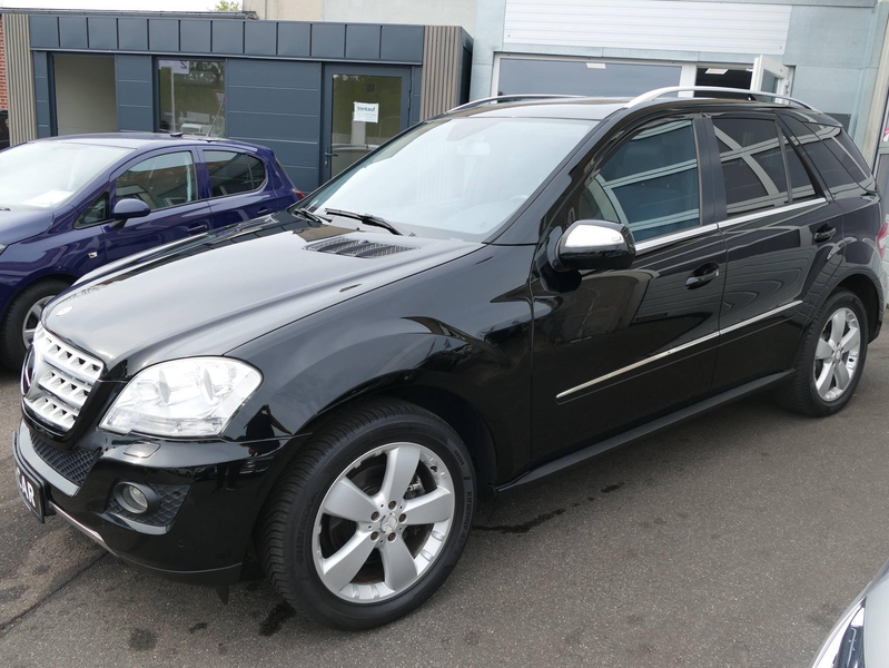 Mercedes-Benz ML 350 CDI Alcantara Schiebedach Navi  4 Matic HU/AU 0823
