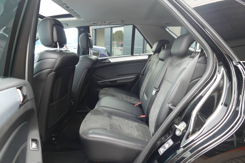 Mercedes-Benz ML 350 CDI Alcantara Schiebedach Navi 4 Matic HU/AU 0823 — photo 15