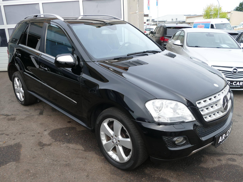 Mercedes-Benz ML 350 CDI Alcantara Schiebedach Navi 4 Matic HU/AU 0823 — photo 2