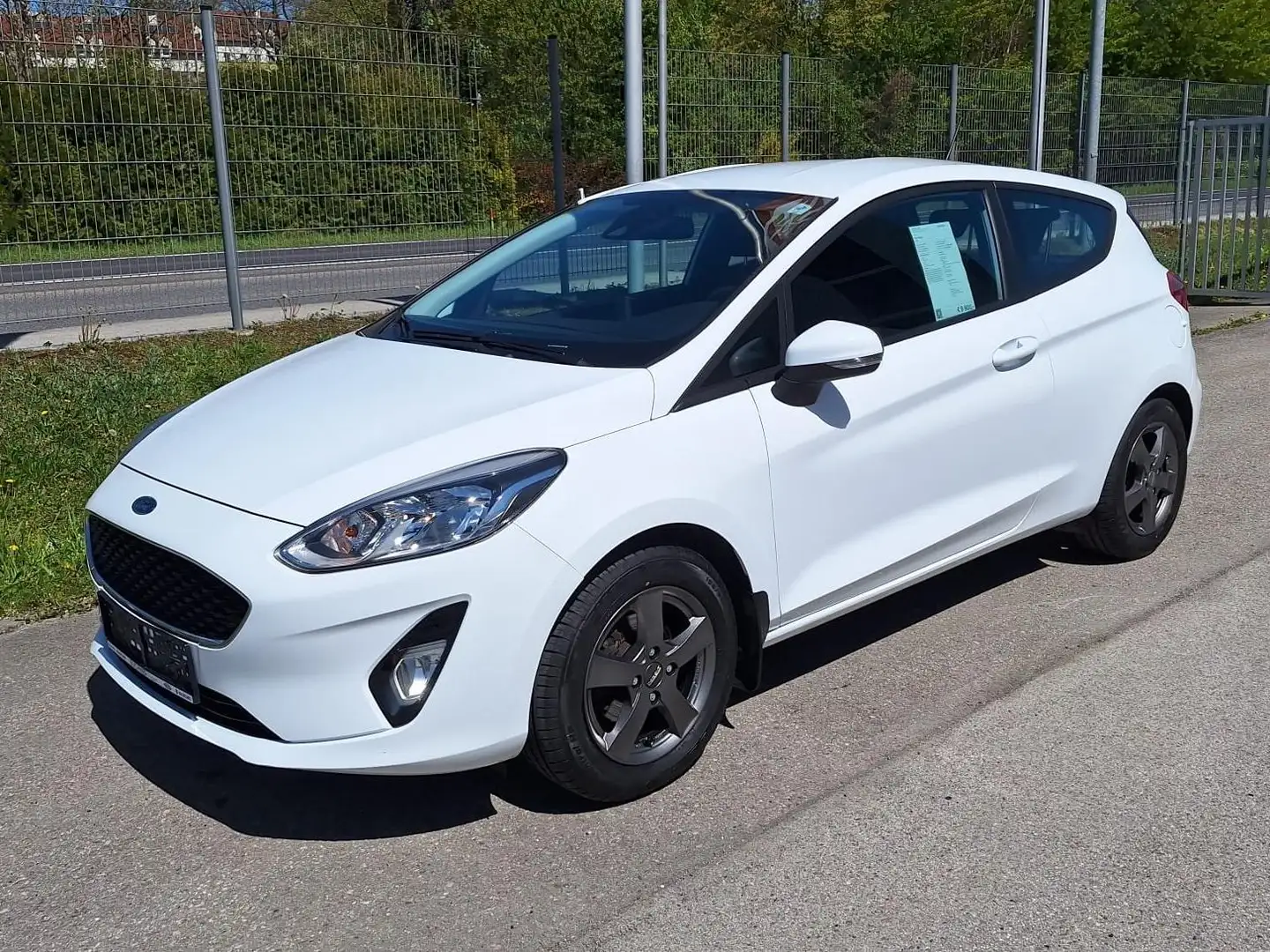 Ford Fiesta Trend Weiß - 1