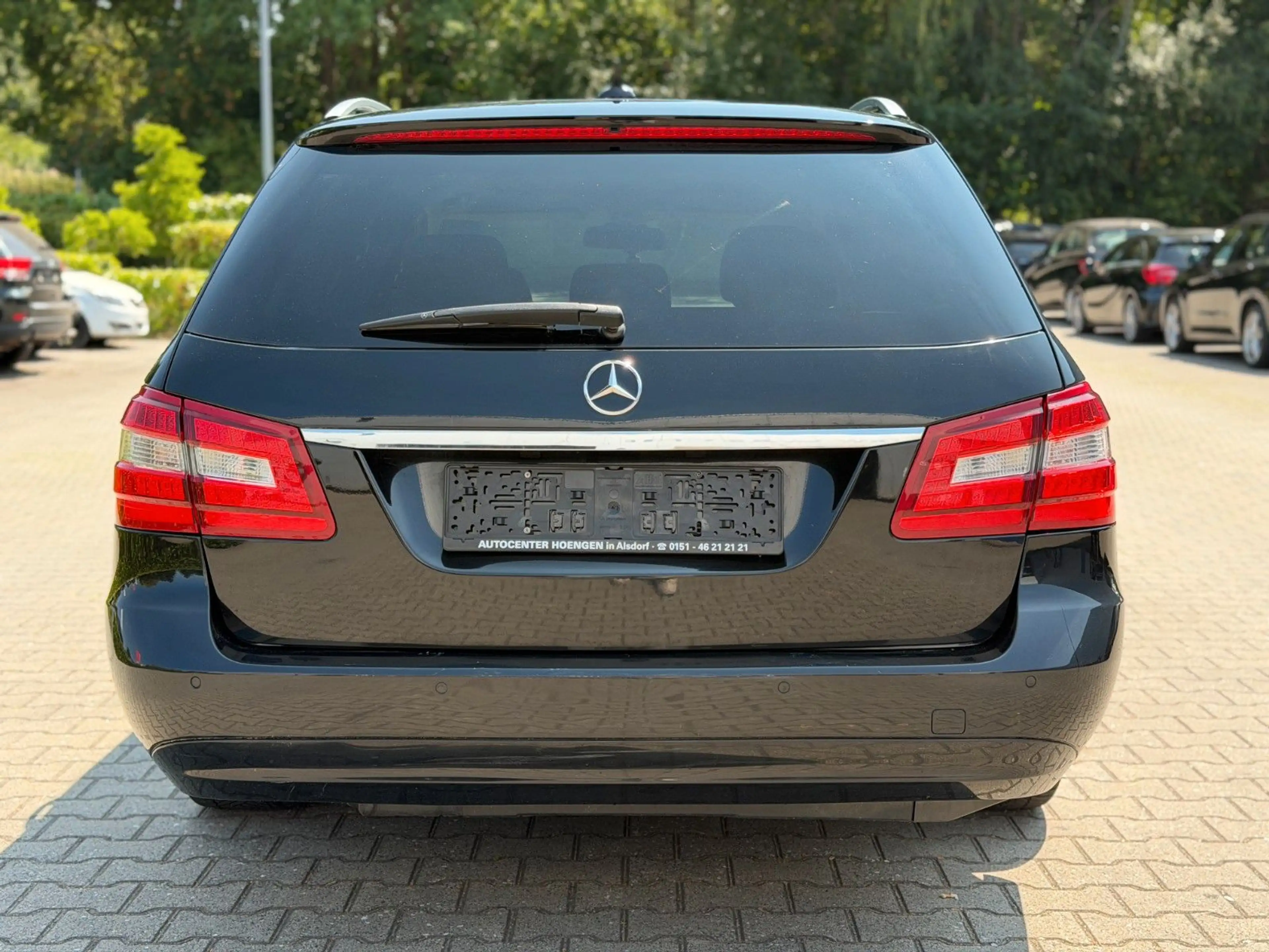 Mercedes-Benz E 250 E T-Modell E 250 CDI 4Matic *Panorama*Navi — photo 8