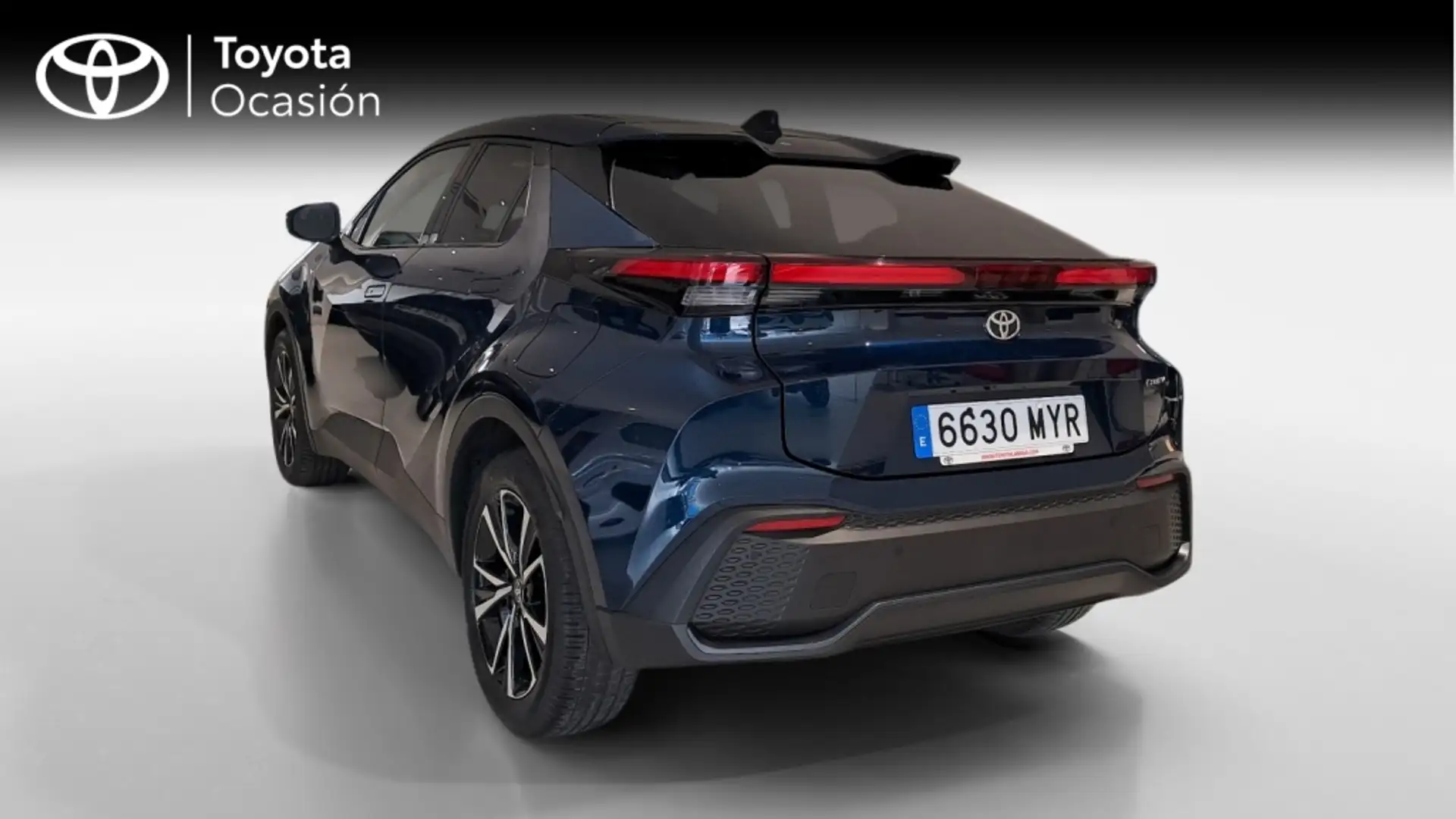 Toyota C-HR 220PH E-CVT 5P ADVANCE Gris - 2