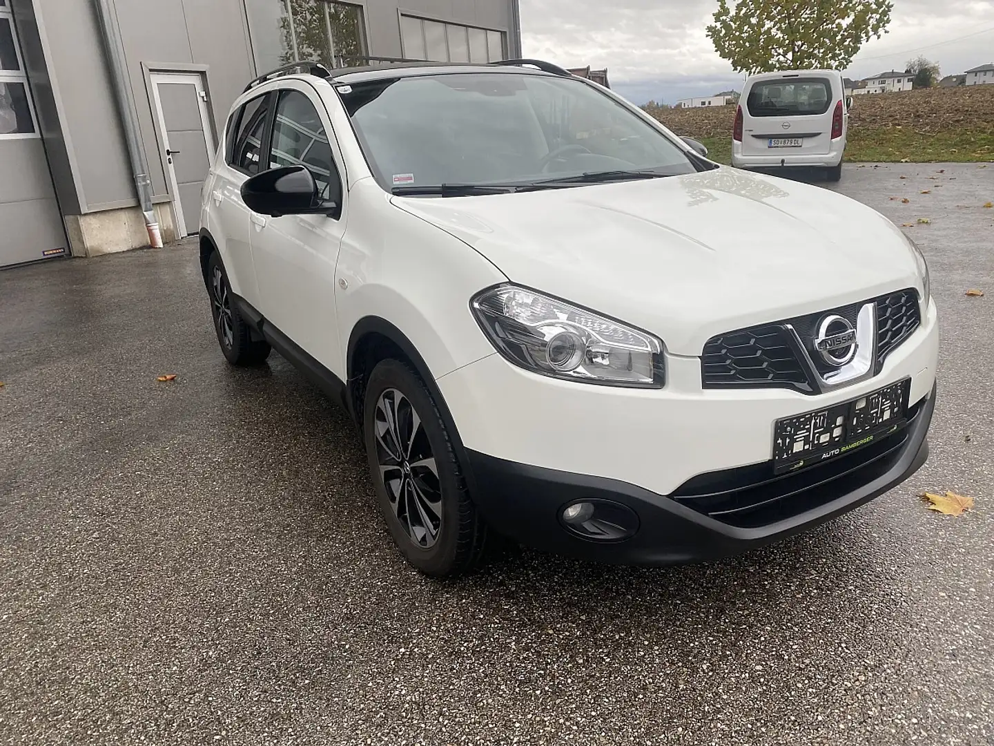 Nissan Qashqai #Rückfahrkam#Teilleder#weing Km Noir - 1