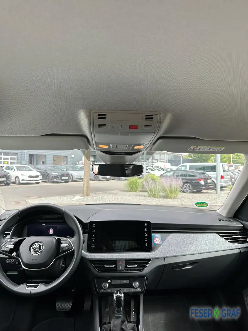 Skoda Kamiq 1.0 TSI Selection DSG Matrix-LED / DAB / PDC / Rea Schwarz - 2