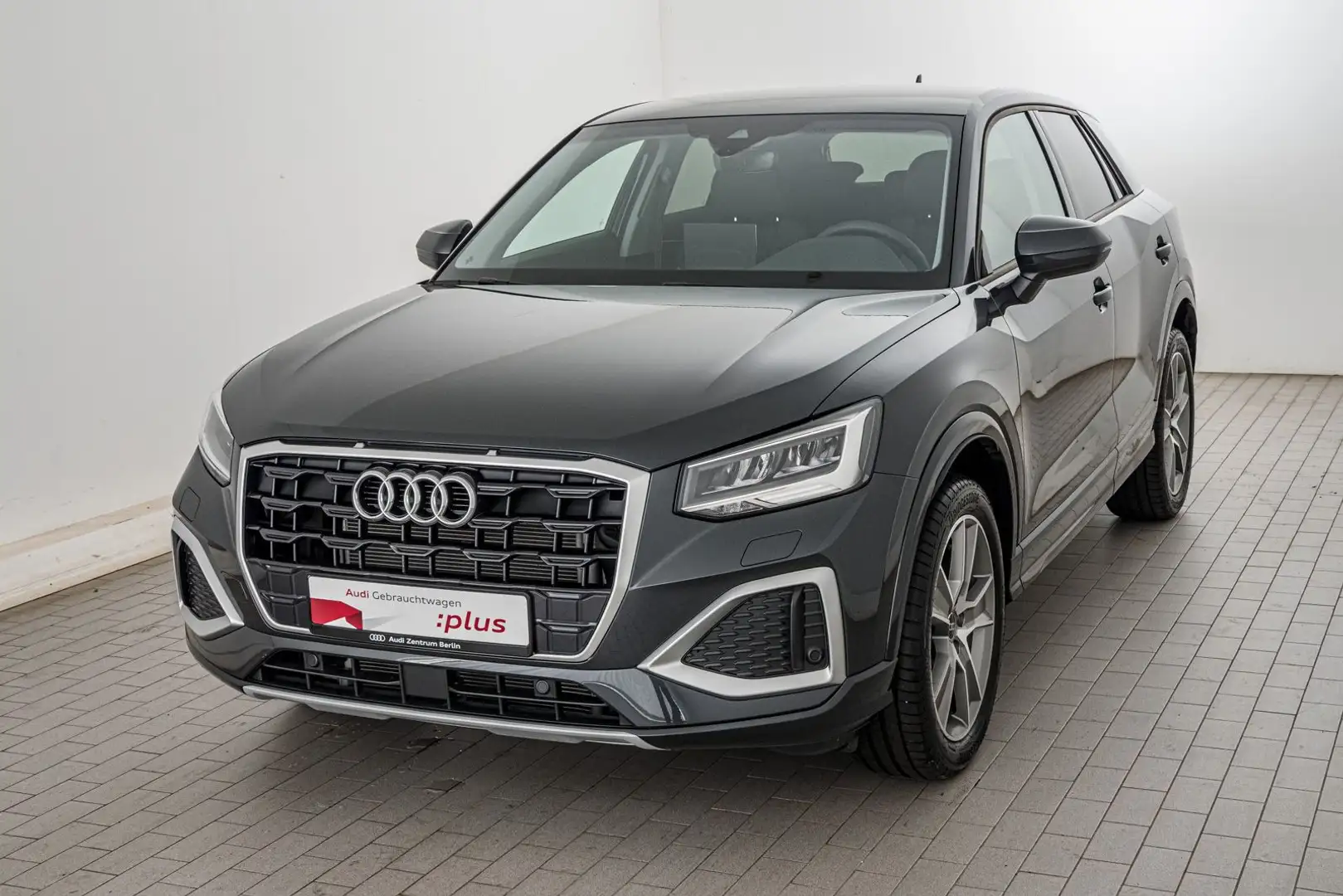 Audi Q2 Advanced 30 TFSI 6-Gang AHK PDC SITZHZG Grau - 2