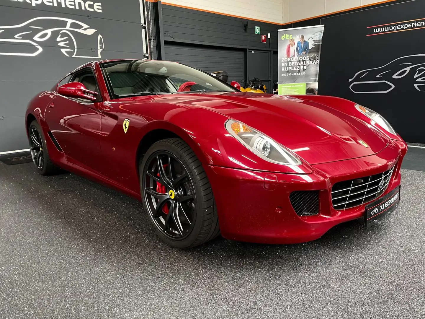 Ferrari 599 6.0 GTB Fiorano F1 Carbon Capristo Jubileumkleur E Rood - 2