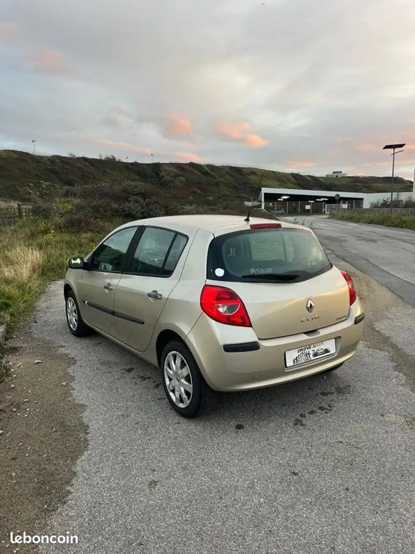 Renault Clio 3 1.6 sièges chauffants - 2