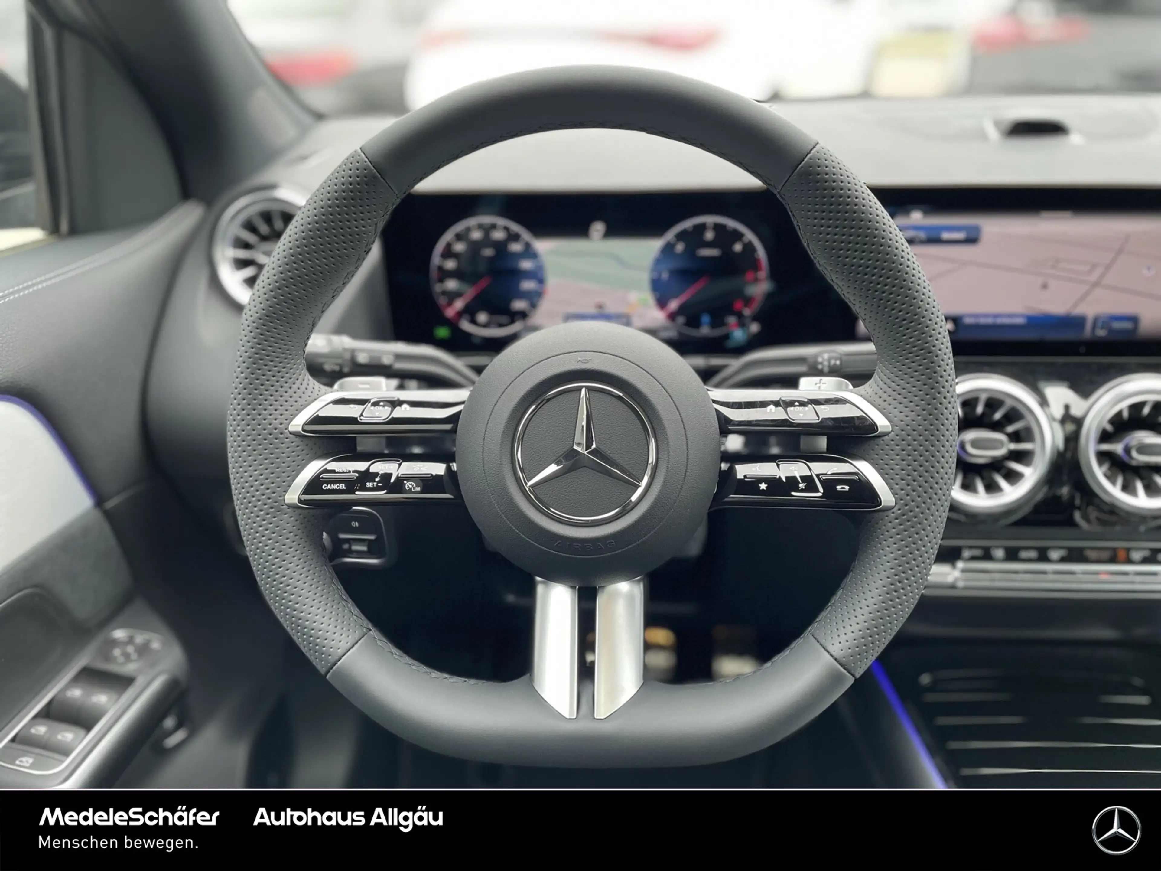 Mercedes-Benz GLA 220 GLA 220 d 4M AMG Night Special Ed. Dist AHK Pano — photo 5