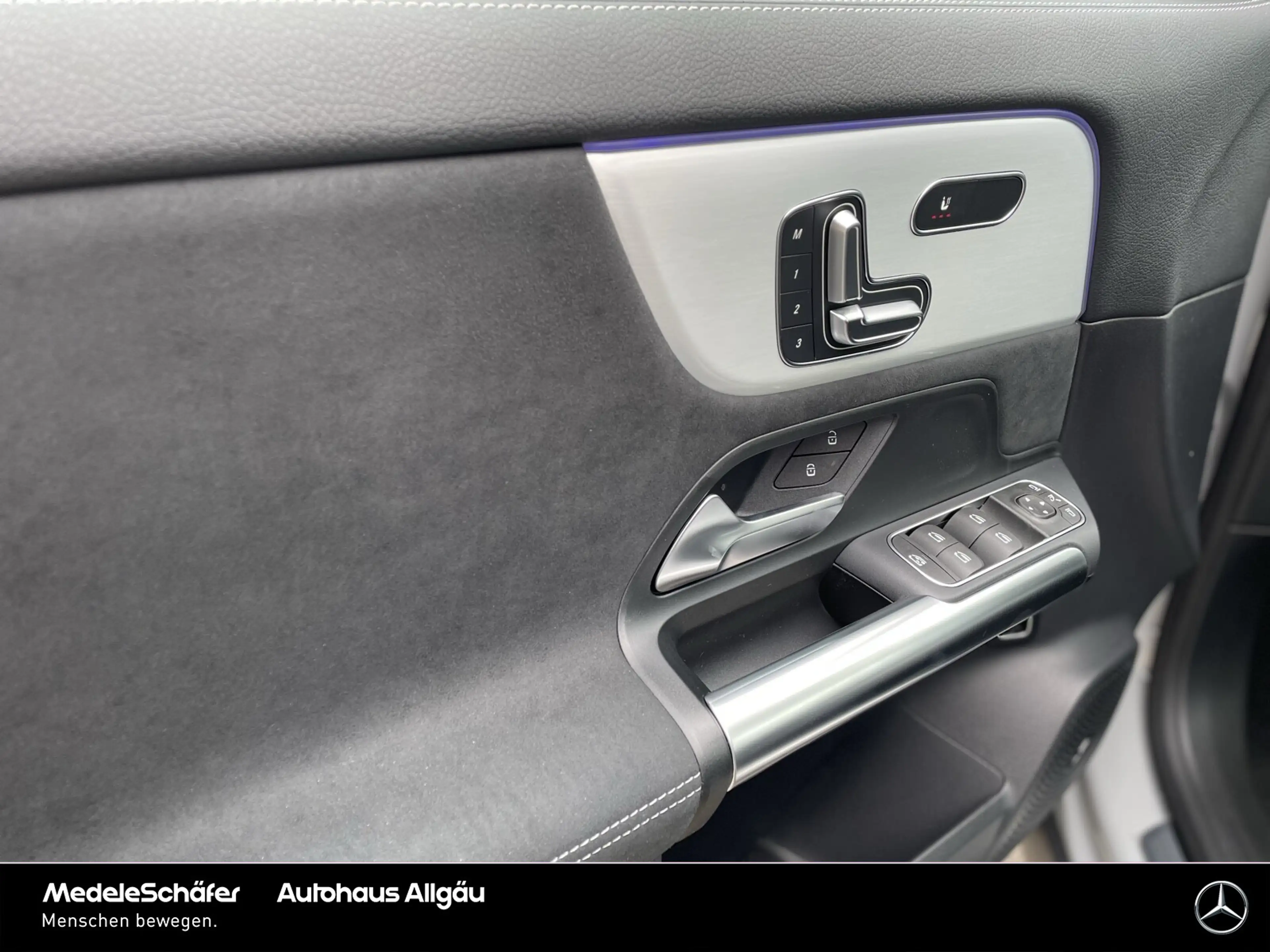 Mercedes-Benz GLA 220 GLA 220 d 4M AMG Night Special Ed. Dist AHK Pano — photo 7