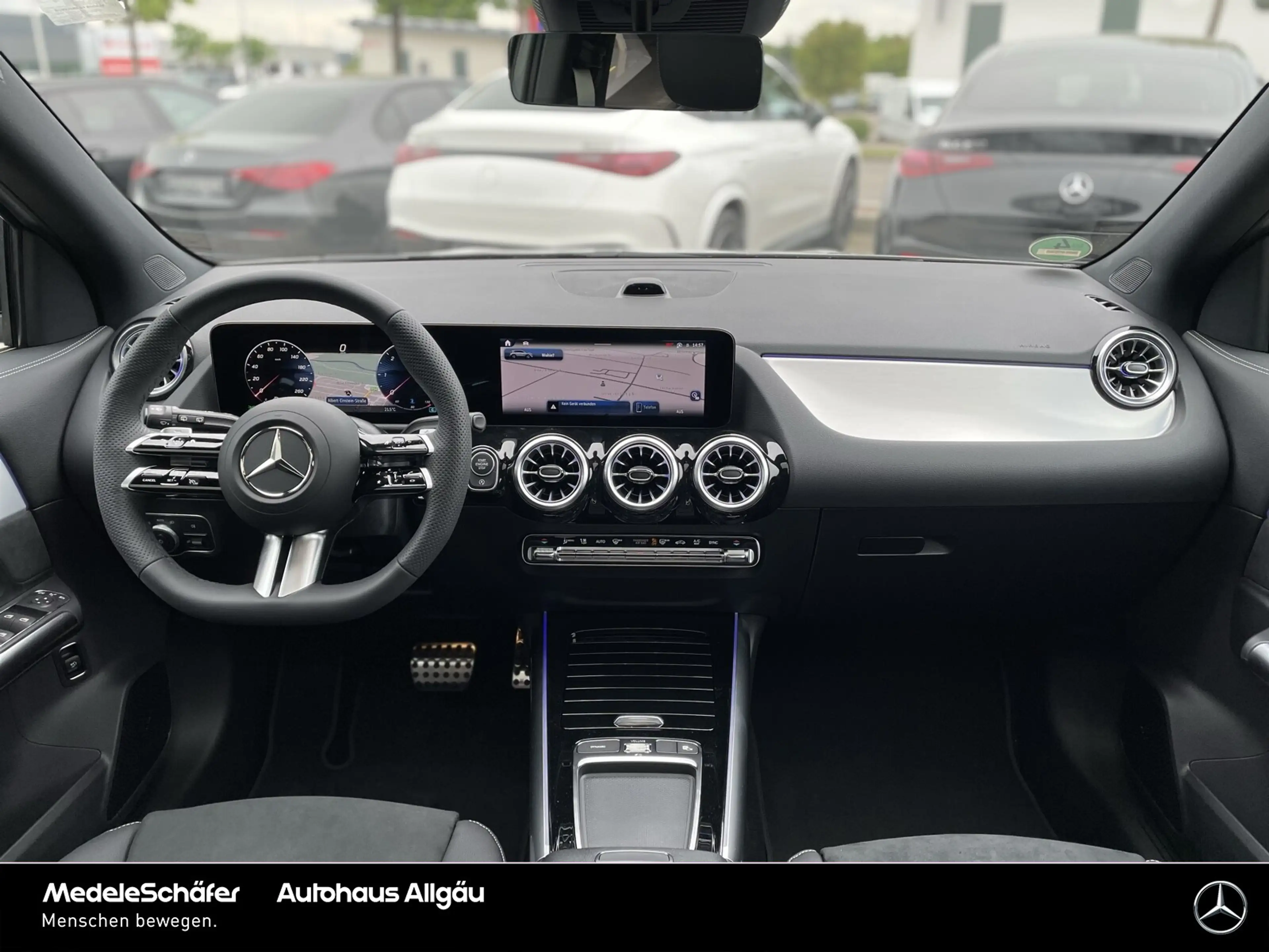 Mercedes-Benz GLA 220 GLA 220 d 4M AMG Night Special Ed. Dist AHK Pano — photo 4