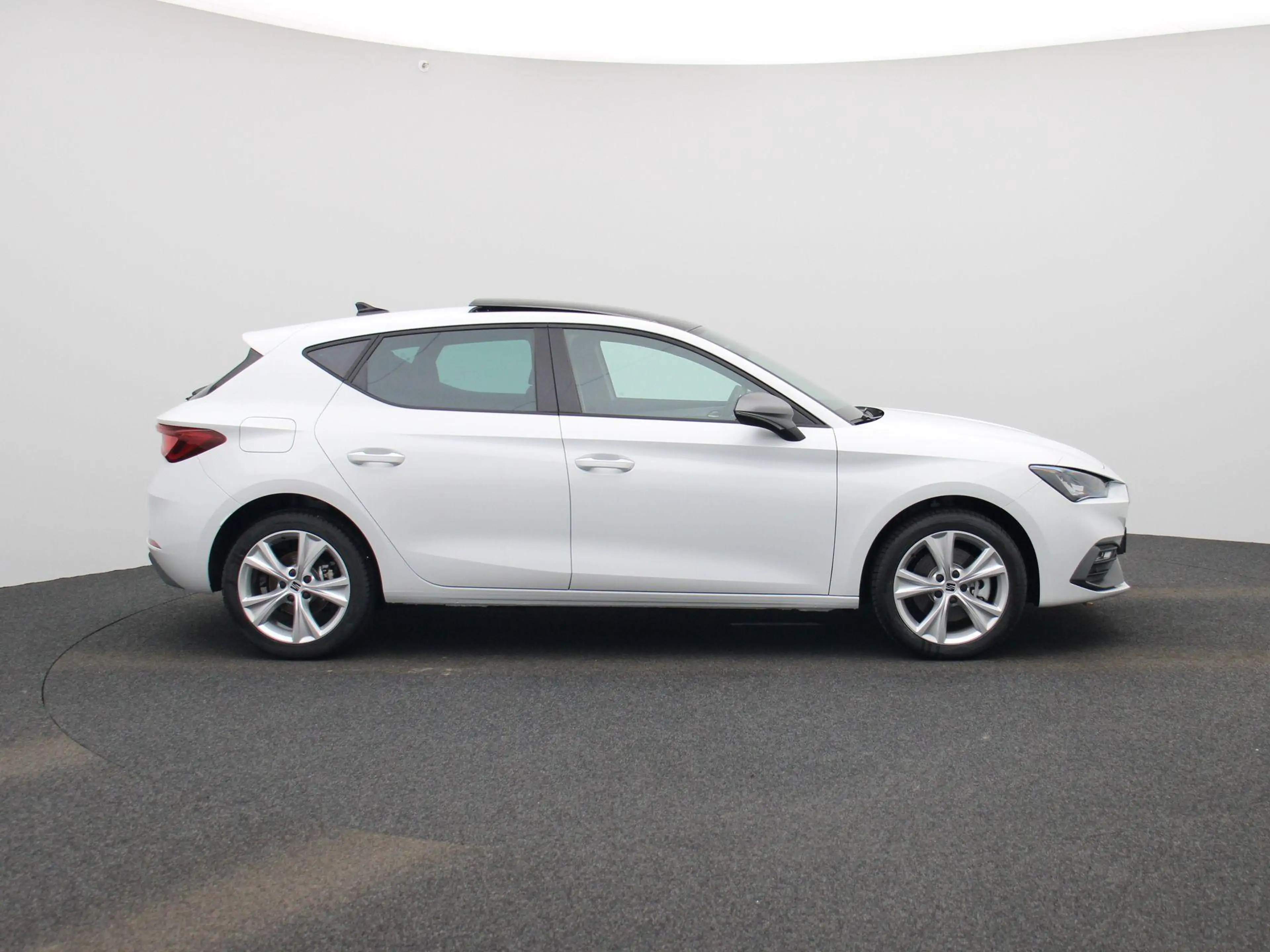 SEAT Leon e-Hybrid 1.5 TSI FR Business | Automaat | LED Koplampen | N — photo 6