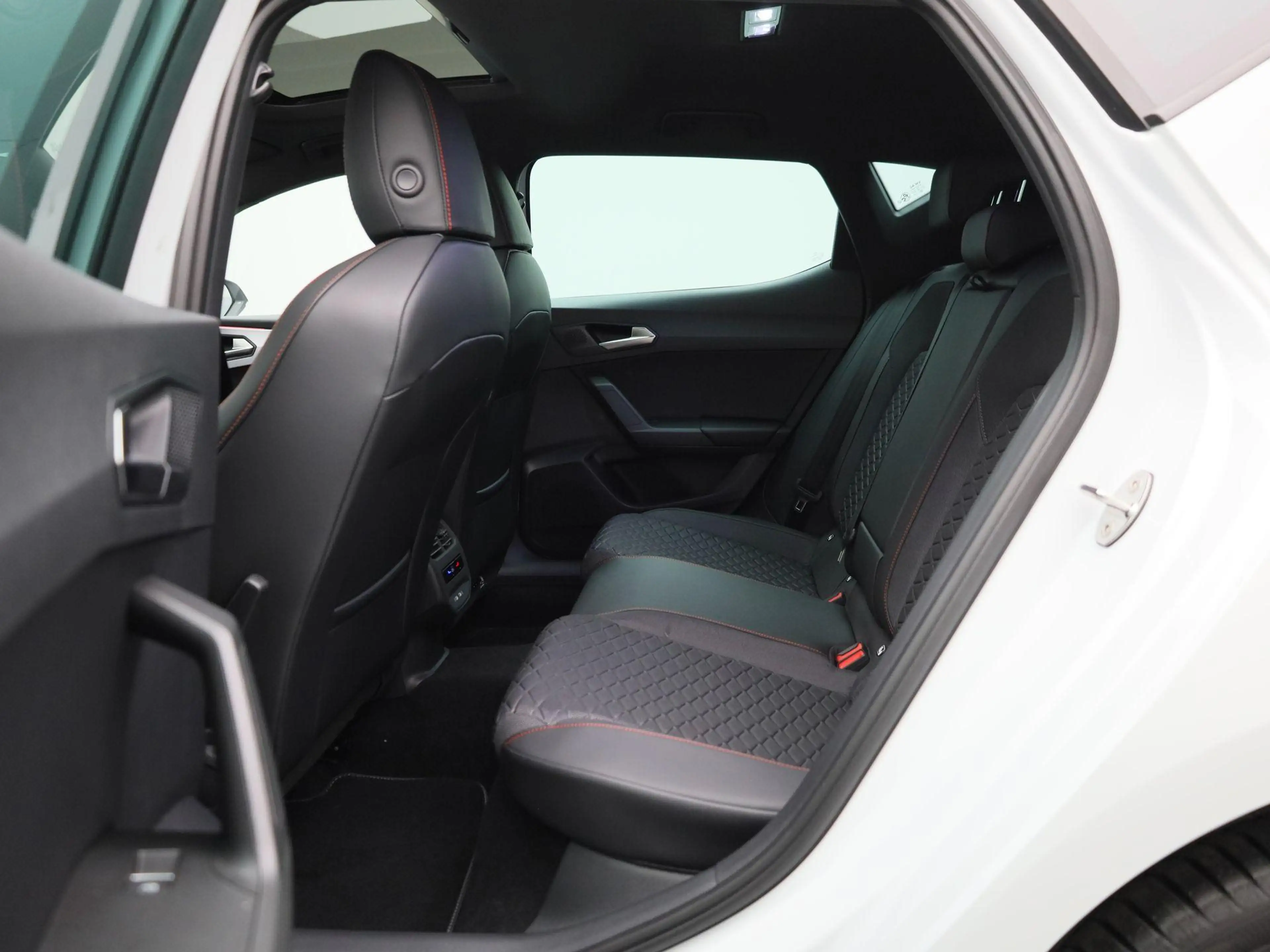SEAT Leon e-Hybrid 1.5 TSI FR Business | Automaat | LED Koplampen | N — photo 12