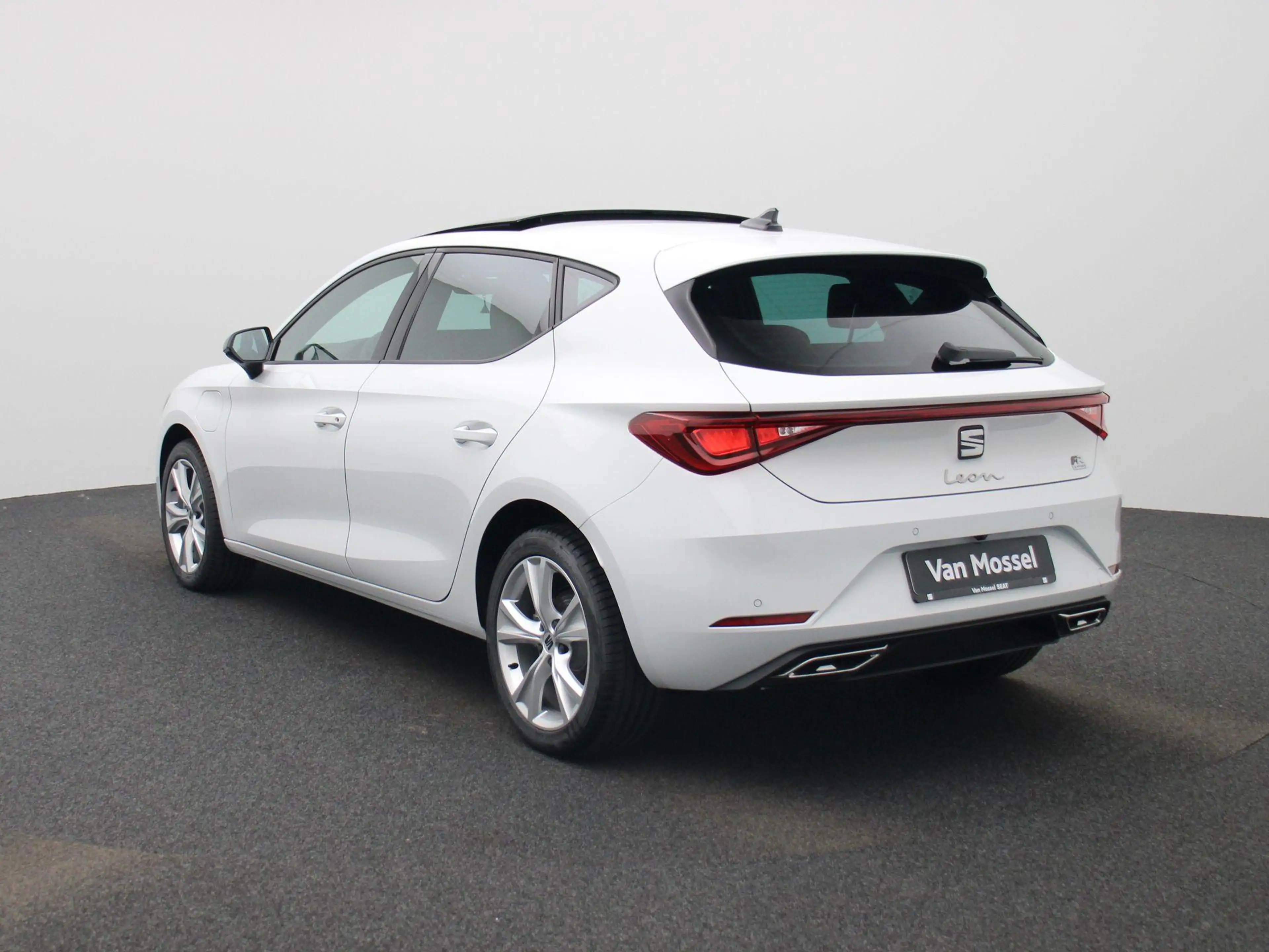 SEAT Leon e-Hybrid 1.5 TSI FR Business | Automaat | LED Koplampen | N — photo 2