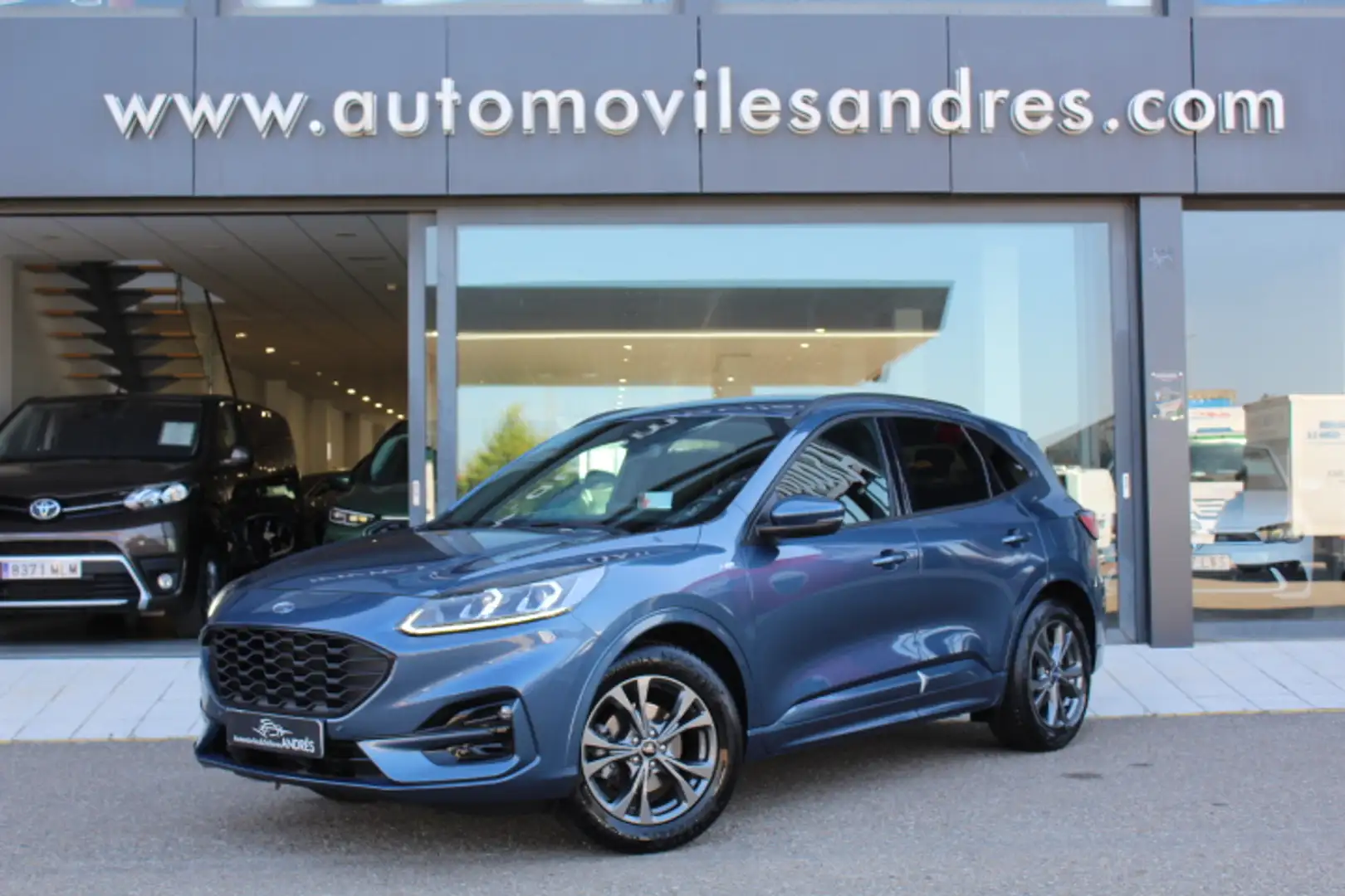 Ford Kuga 1.5 EcoBoost ST-Line FWD 150 Azul - 1