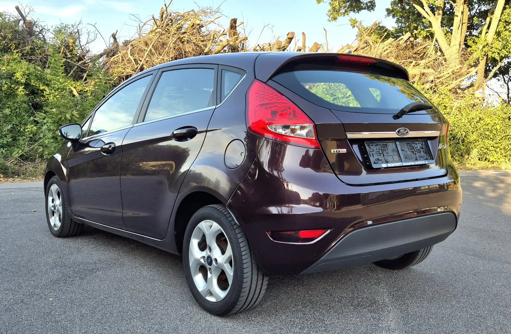 Ford Fiesta Titanium 1,6 TDCi Pickerl 9/27*Serviceheft*1Besitz - 2