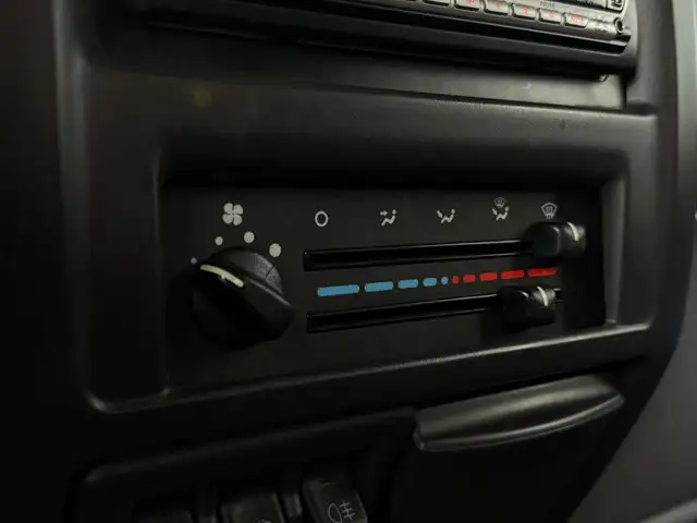 JEEP WRANGLER 2.5I SOFTTOP CABRIOLET TWISTER 90S CLASSIC 120 CH BVM - TOIT OUVRANT
