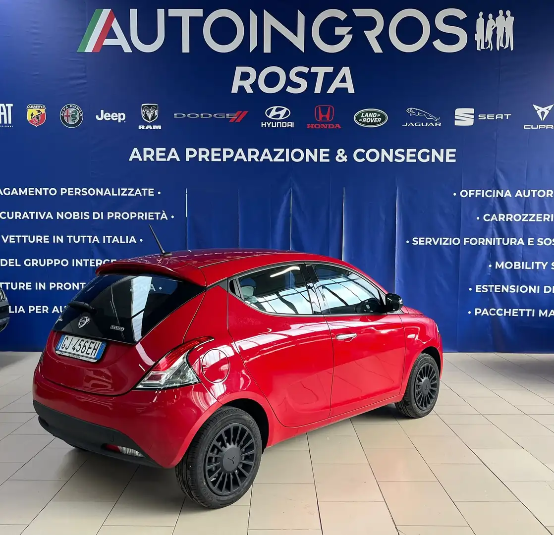 Lancia Ypsilon Ypsilon 1.0 hybrid 70cv Silver USATO GARANTITO Rosso - 2