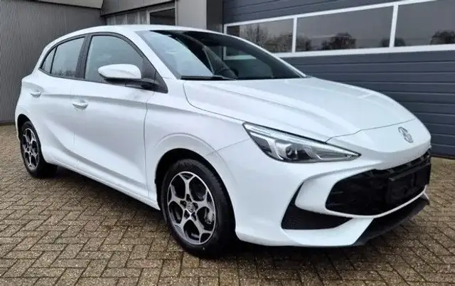 MG MG3 1.5 Comfort LED Navi Kam Temp PDC 7-J.Garant