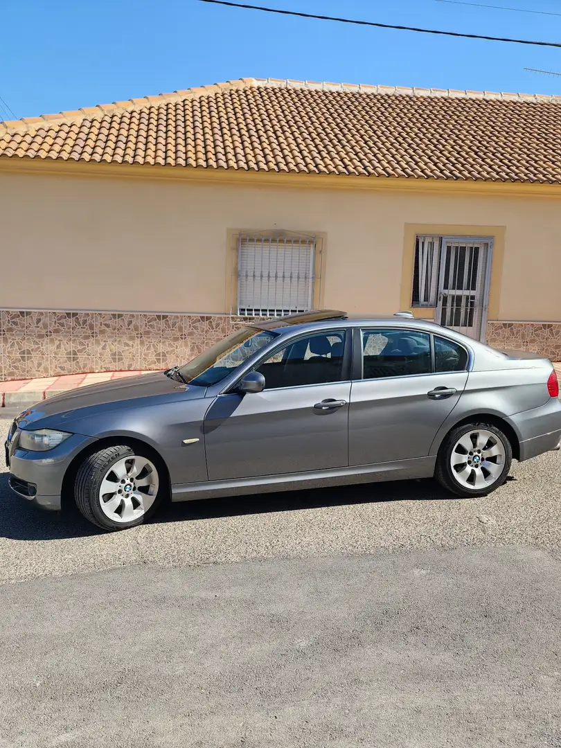 BMW 325 325i Aut. - 1